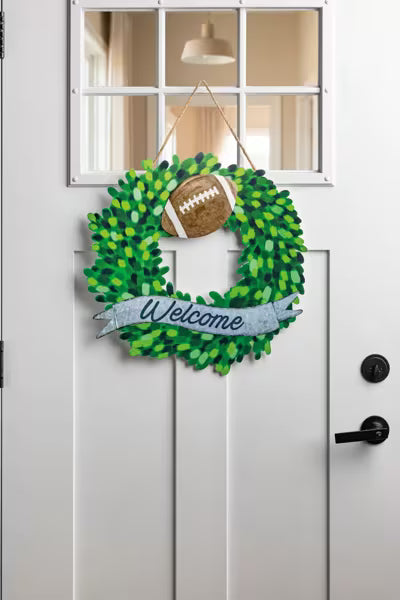 20-Inch Tin Boxwood Welcome Wreath - Layered Banner