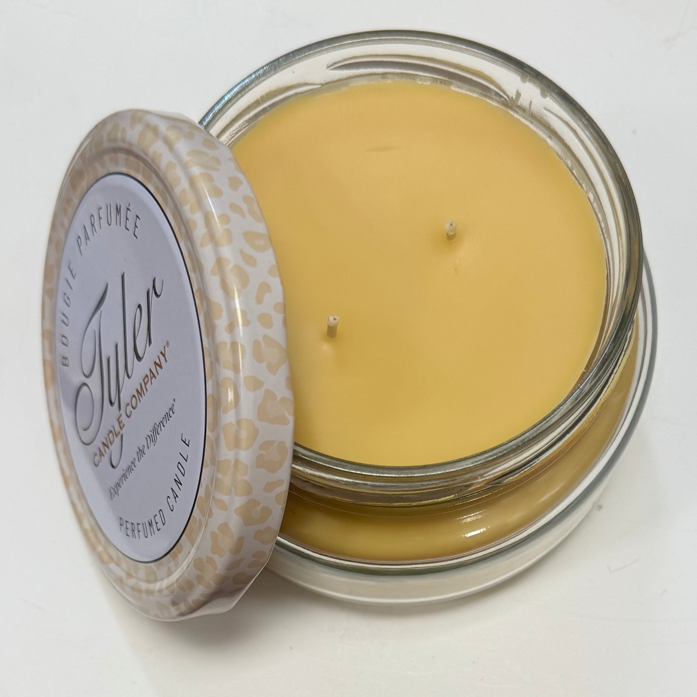Home - Candle - Fleur De Lis - 11 oz.
