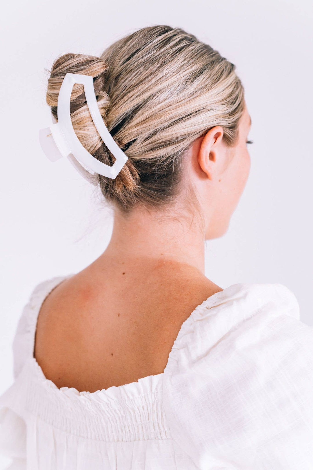 Accessories - Hair Clip - Large Open - Coconut White