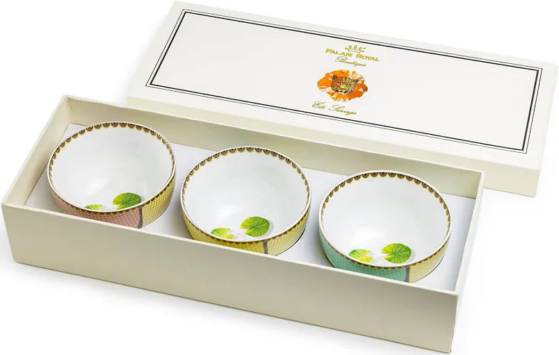 Set of three ceramic bowls with gold accents in a decorative box.