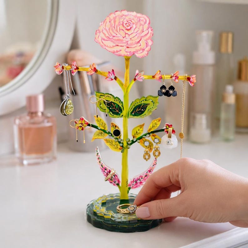 Amy Jewelry Holder