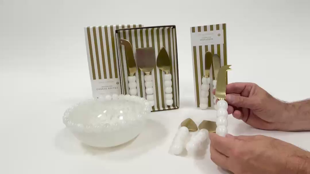 Load video: White Beaded Cheese Knife Set of 3 – Charcuterie Board Knives