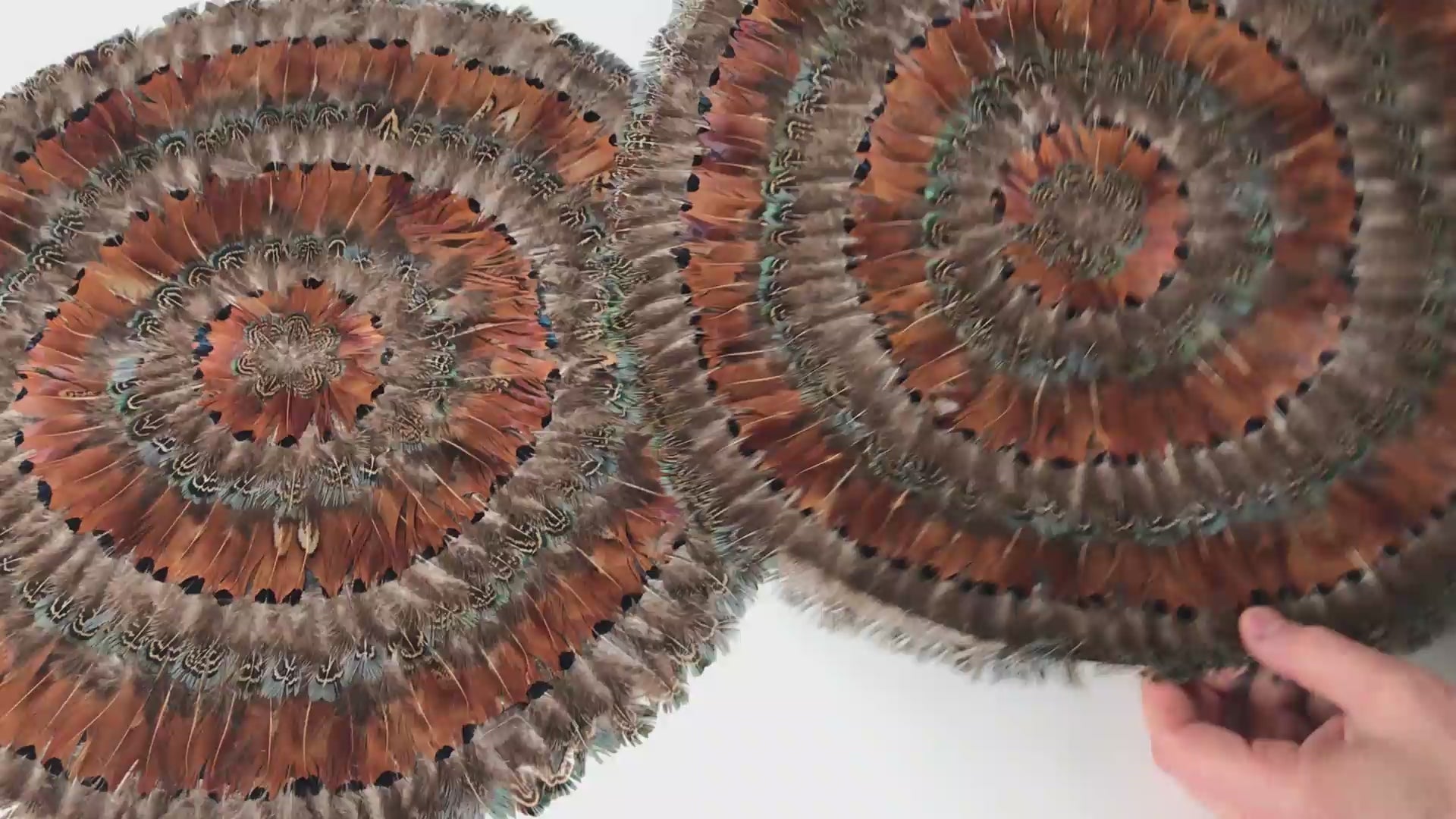 Load video: Placemats - Round Feather - Set Of 4